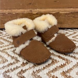 LL Bean slippers